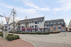 05_BLADEL_5531_BC_Markt_32 - omkader.jpg